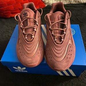 Adidas Ozelia triple maroon 9.5